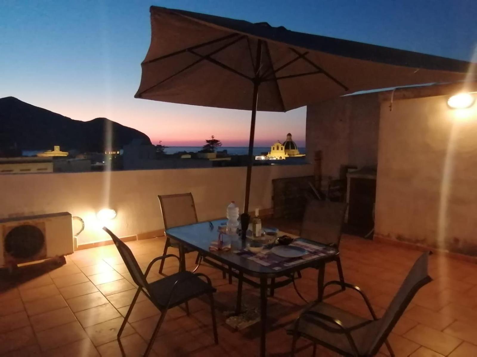 Subito In Centro Villa Фавиняна Екстериор снимка